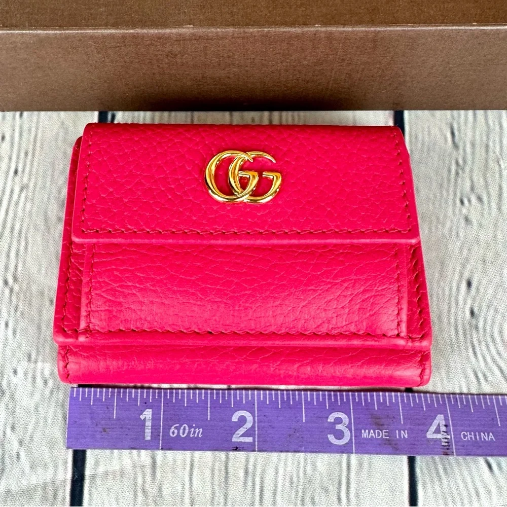 Gucci hot pink compact wallet with card holder and coin section - Picture 14 of 15